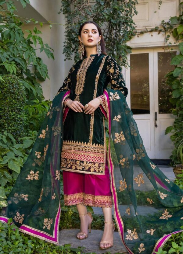 Zainab Chottani 23046 Heavy Embroidered Dhanak Suit For Ultimate Elegance