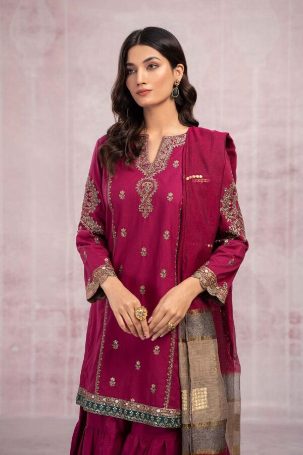 Upgrade Your Wardrobe with MariaB Embroidered Dhanak Suit